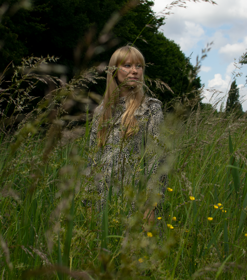 Manon in de natuur